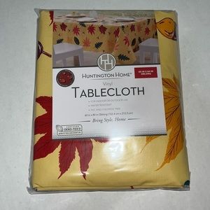 Huntington Home Fall Vinyl Tablecloth 60in x‎ 84 in Oblong